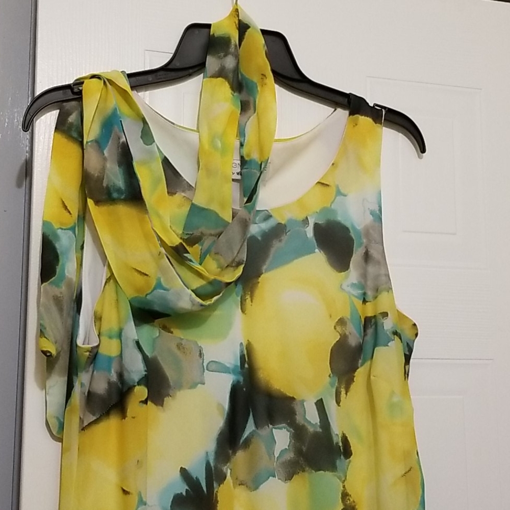 Dress - Picture 9 of 9